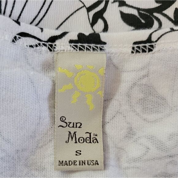 Sun Moda Two-Piece Women's Floral Outfit - Picture 2 of 15